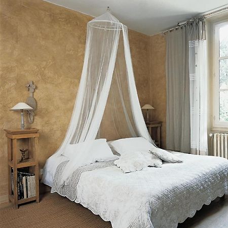 Une Autre Maison Hotel Nyons Room photo